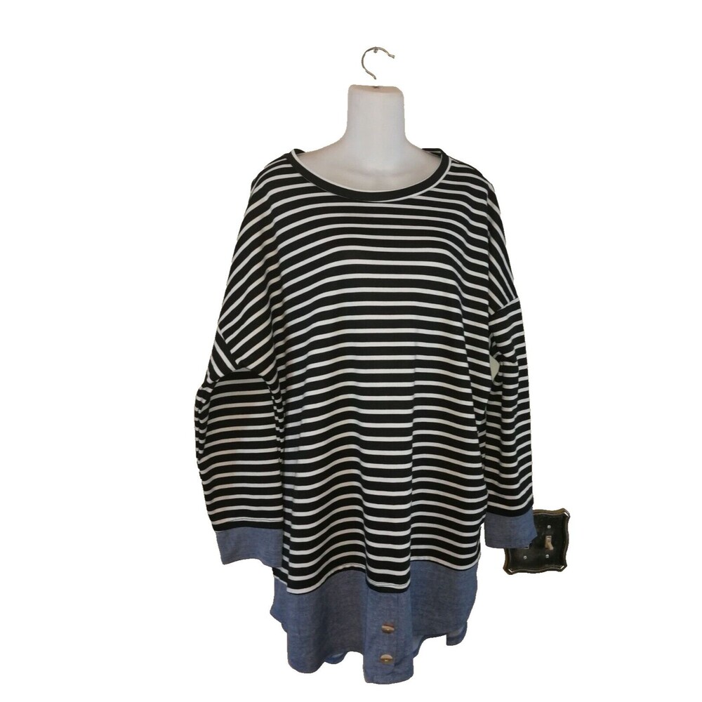 Women's Beautiful Eloges Black White Blue Striped Soft Stretch Cozy Top Size 3X